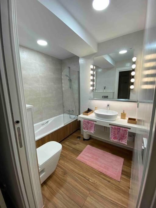 Apartamento A 100Metros De La Playa De San Lorenzo Gijón Exteriör bild