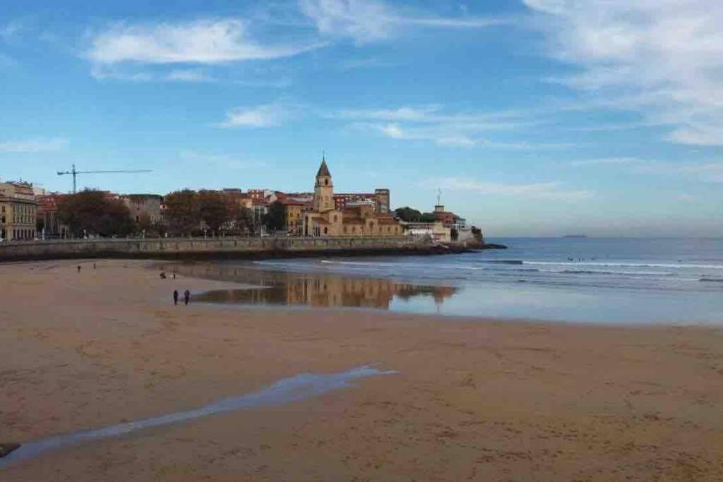 Apartamento A 100Metros De La Playa De San Lorenzo Gijón Exteriör bild
