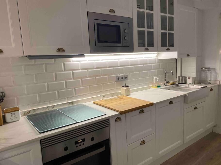 Apartamento A 100Metros De La Playa De San Lorenzo Gijón Exteriör bild