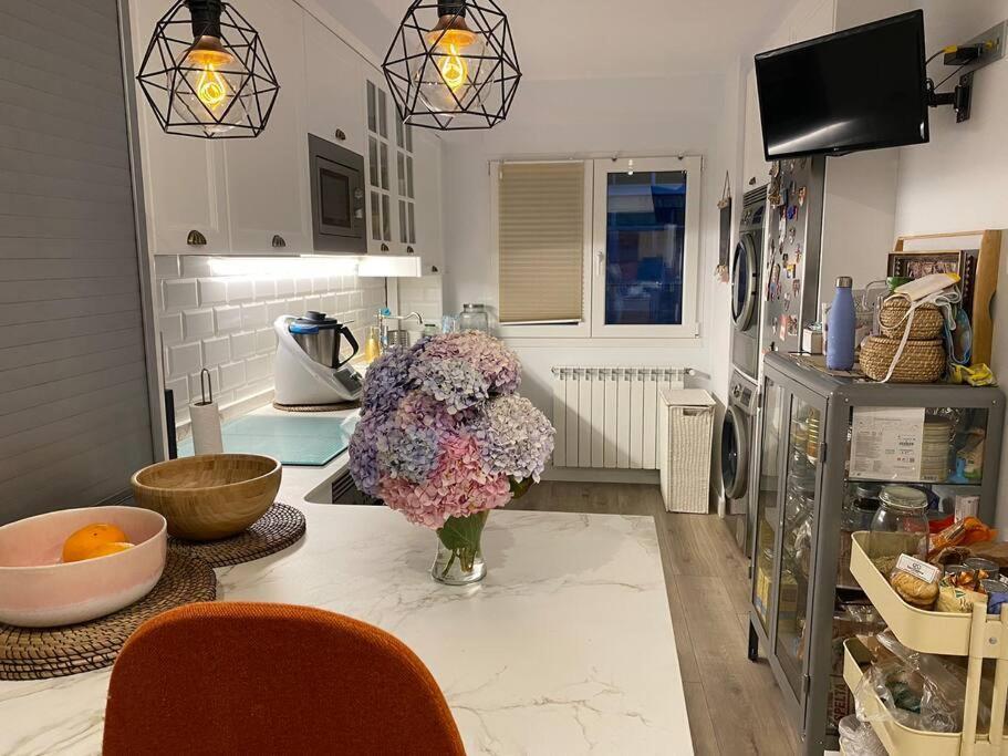 Apartamento A 100Metros De La Playa De San Lorenzo Gijón Exteriör bild