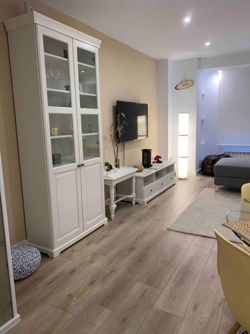 Apartamento A 100Metros De La Playa De San Lorenzo Gijón Exteriör bild