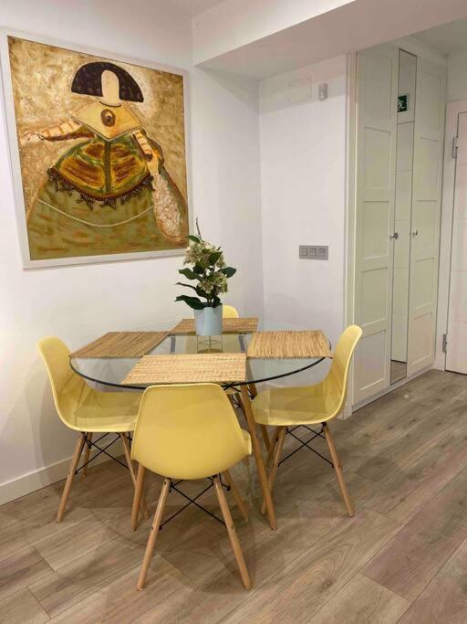Apartamento A 100Metros De La Playa De San Lorenzo Gijón Exteriör bild