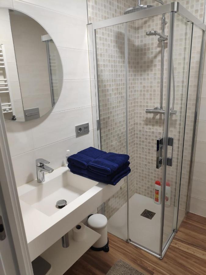 Apartamento A 100Metros De La Playa De San Lorenzo Gijón Exteriör bild