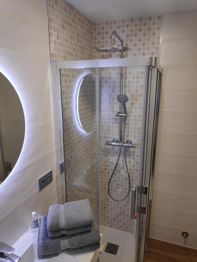 Apartamento A 100Metros De La Playa De San Lorenzo Gijón Exteriör bild